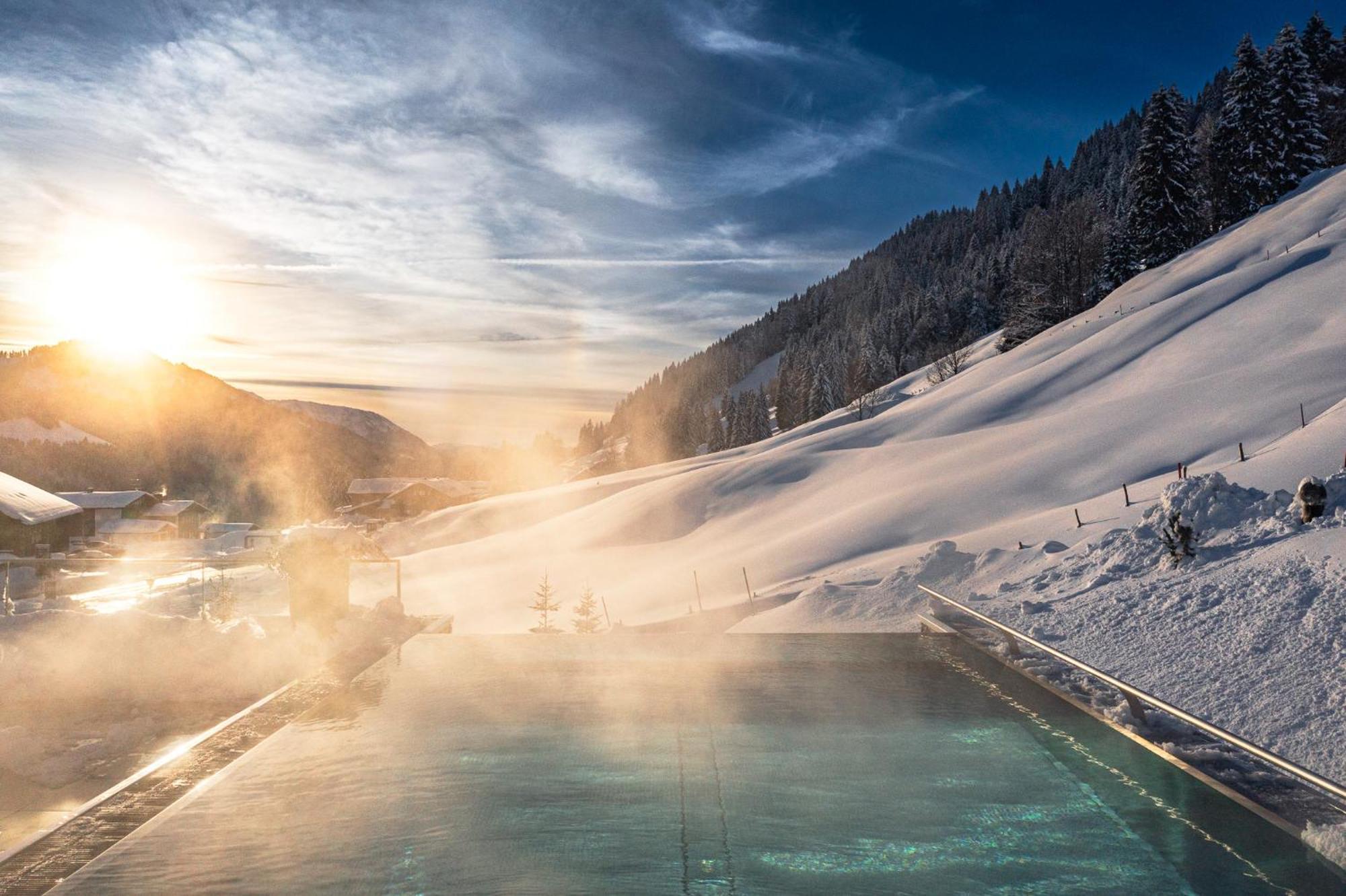 Torghele'S Wald & Fluh Hotel Balderschwang Exterior photo
